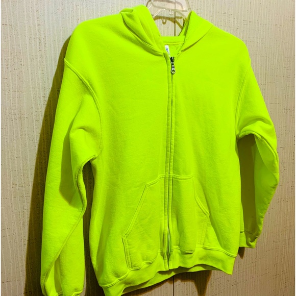 NWOT  Men's Gildan Heavy Blend Zip Front Hooded Sweatshirt Size M -24 - Picture 1 of 3